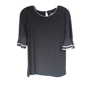 Karl Lagerfeld Women’s size Small flutter sleeve Black & white blouse SS